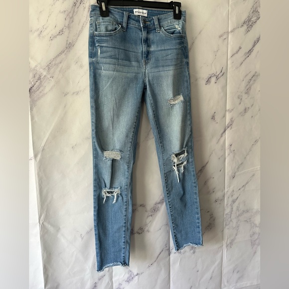 STUDIO BLUE - DISTRESSED STRETCH SKINNY JEANS LIGHT BLUE WOMENS WAIST 26 - Picture 2 of 9